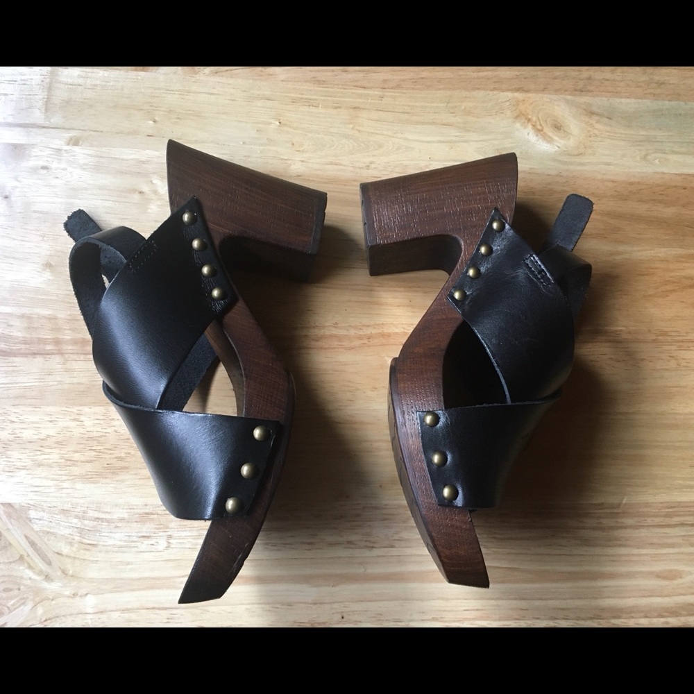 Kenneth Cole Reaction Sandals